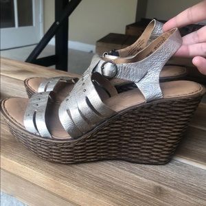 Women’s Born Wedge Sandals!